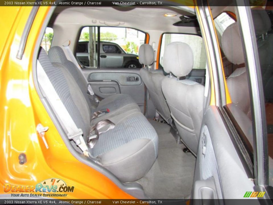 2003 Nissan Xterra XE V6 4x4 Atomic Orange / Charcoal Photo #11