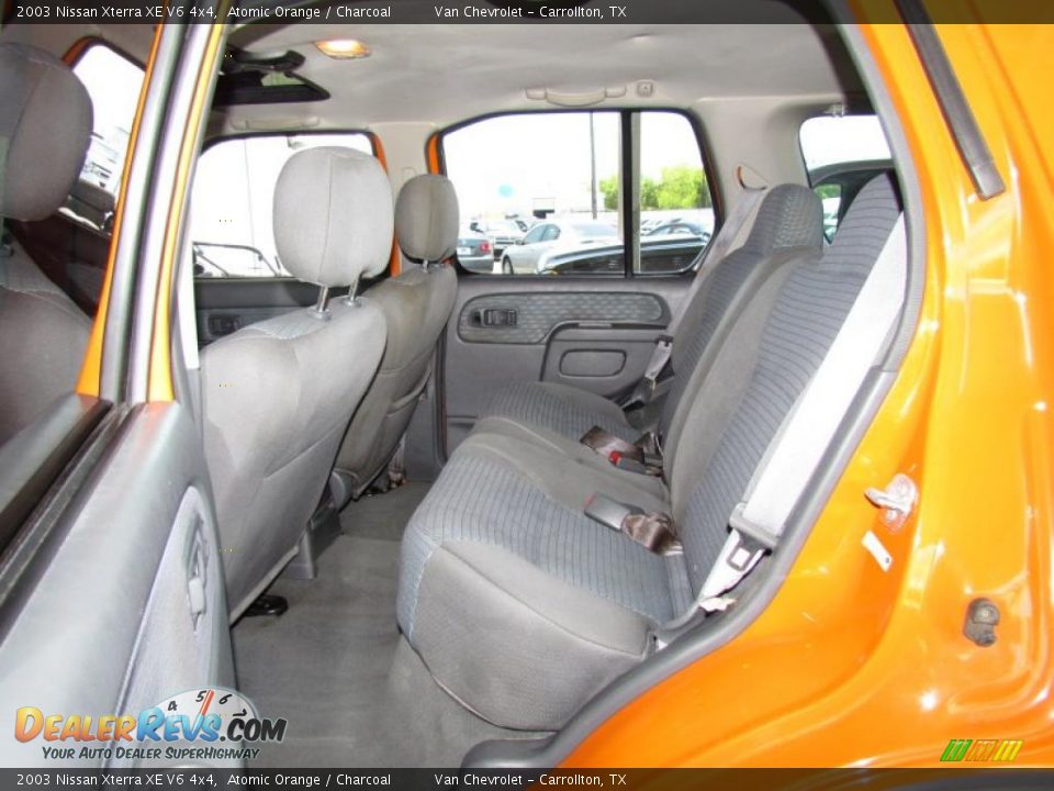 2003 Nissan Xterra XE V6 4x4 Atomic Orange / Charcoal Photo #12