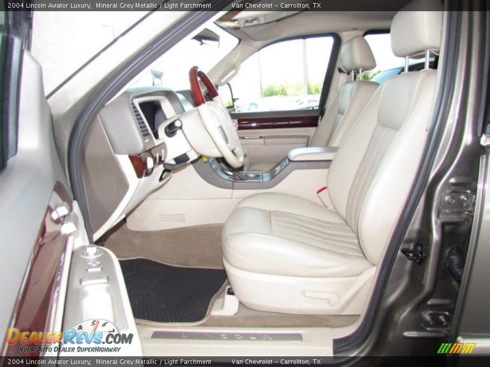 Light Parchment Interior - 2004 Lincoln Aviator Luxury Photo #8