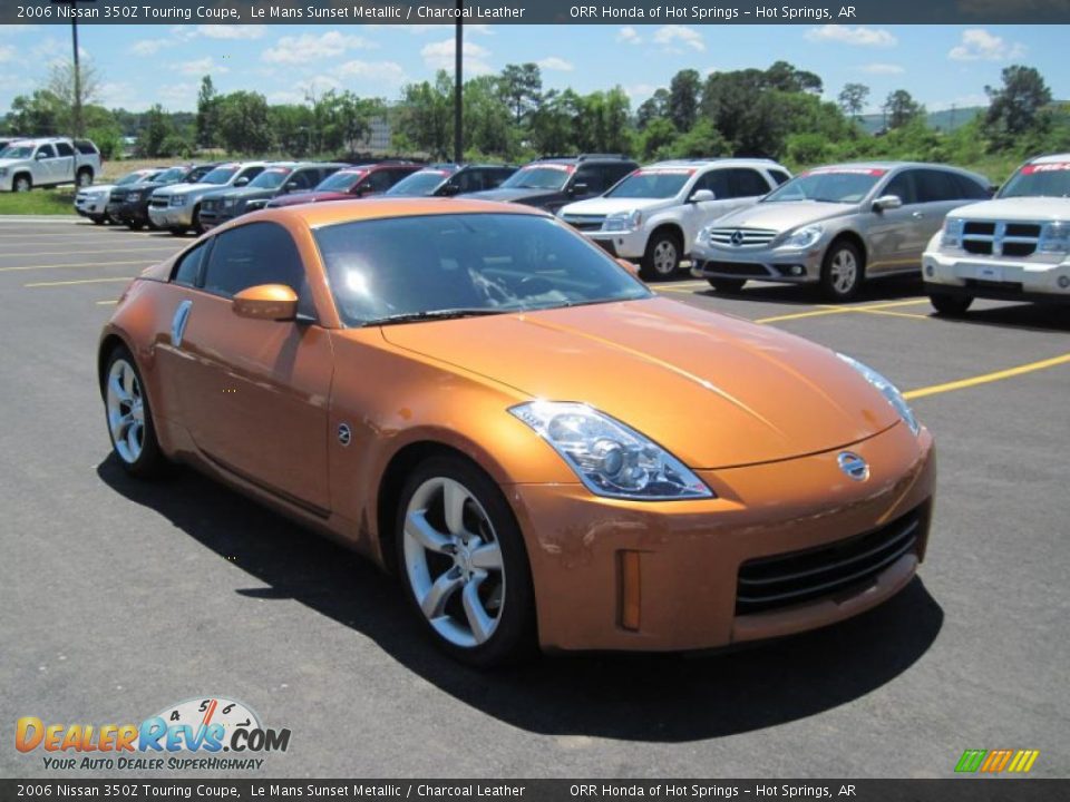 Front 3/4 View of 2006 Nissan 350Z Touring Coupe Photo #7