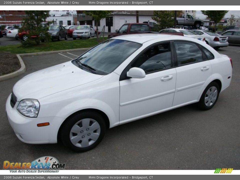 2006 Suzuki Forenza Sedan Absolute White / Grey Photo #1