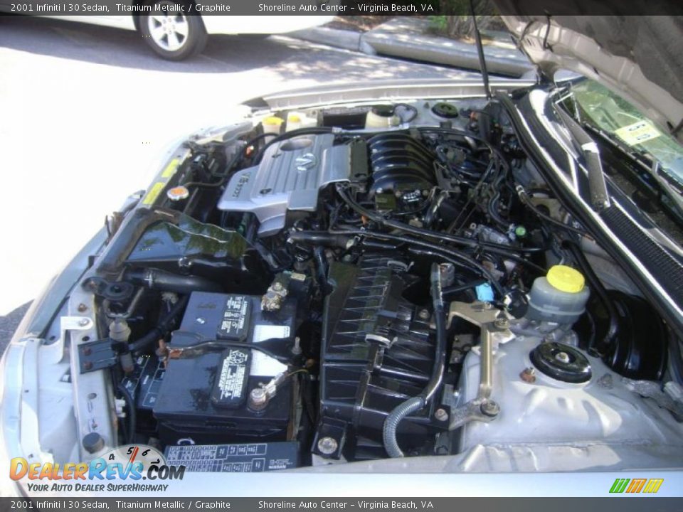 2001 Infiniti I 30 Sedan Titanium Metallic / Graphite Photo #23