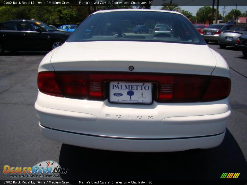 2002 Buick Regal LS White / Medium Gray Photo #7