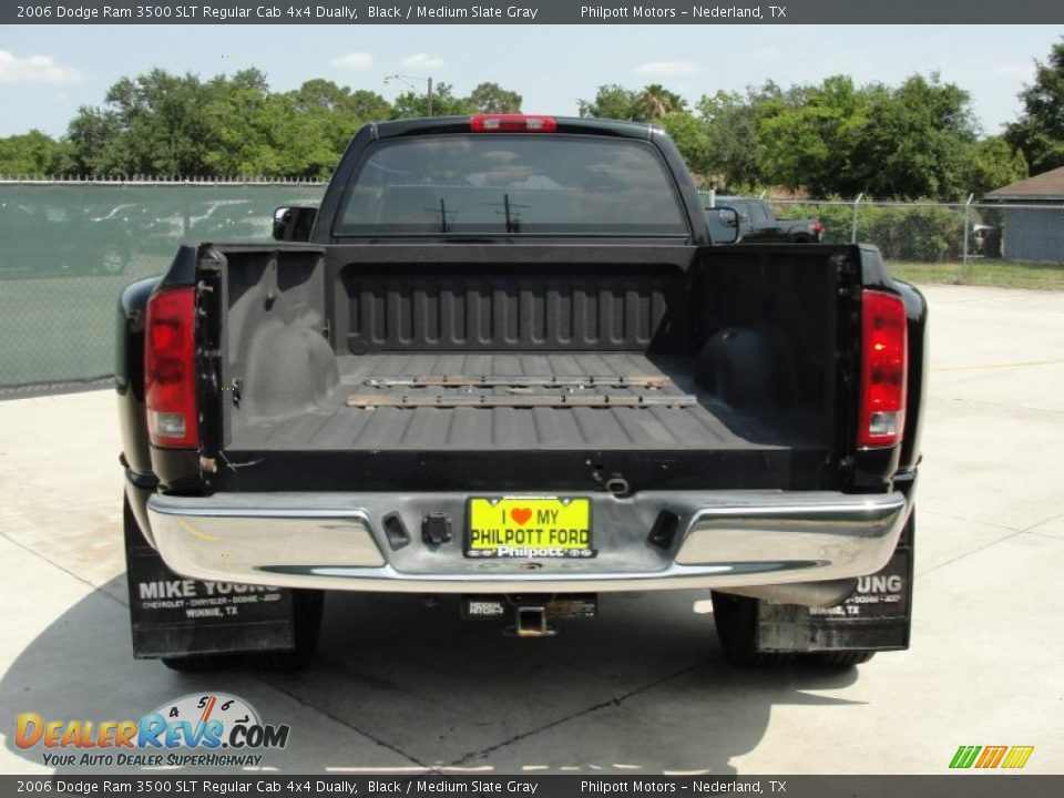 2006 Dodge Ram 3500 SLT Regular Cab 4x4 Dually Black / Medium Slate Gray Photo #4