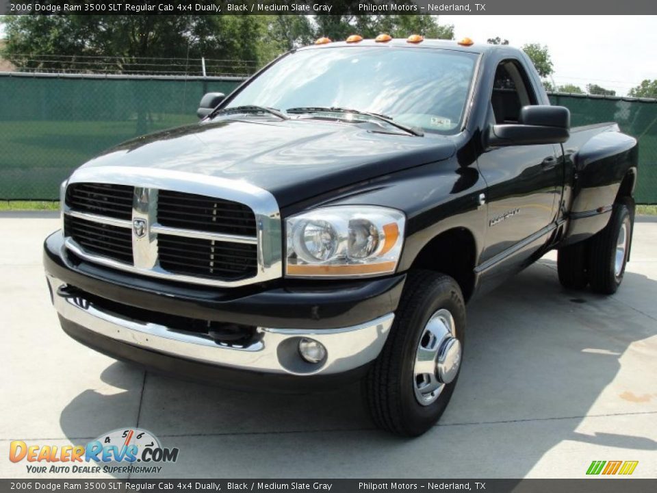 Front 3/4 View of 2006 Dodge Ram 3500 SLT Regular Cab 4x4 Dually Photo #7