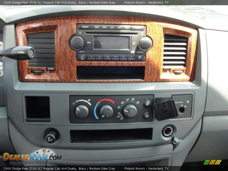 2006 Dodge Ram 3500 SLT Regular Cab 4x4 Dually Black / Medium Slate Gray Photo #34