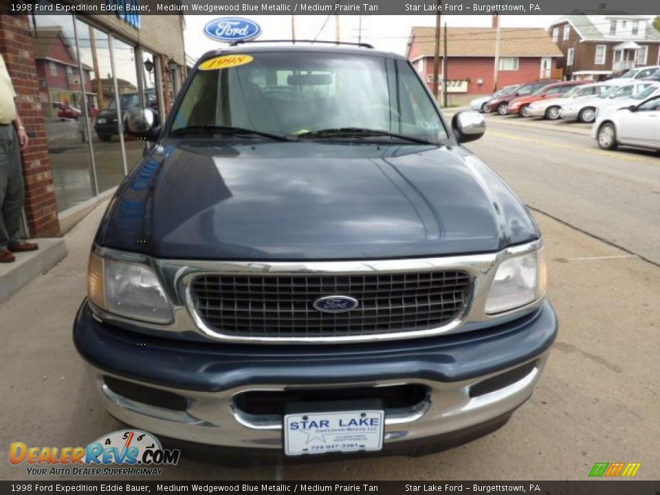 1998 Ford Expedition Eddie Bauer Medium Wedgewood Blue Metallic / Medium Prairie Tan Photo #6