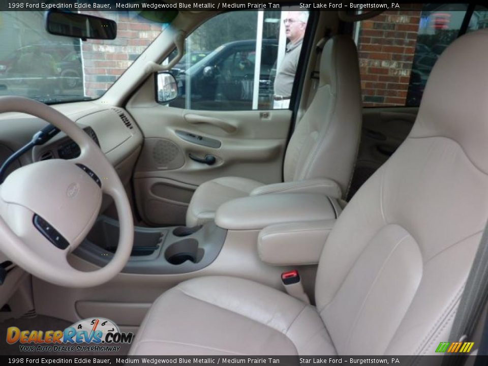 1998 Ford Expedition Eddie Bauer Medium Wedgewood Blue Metallic / Medium Prairie Tan Photo #8