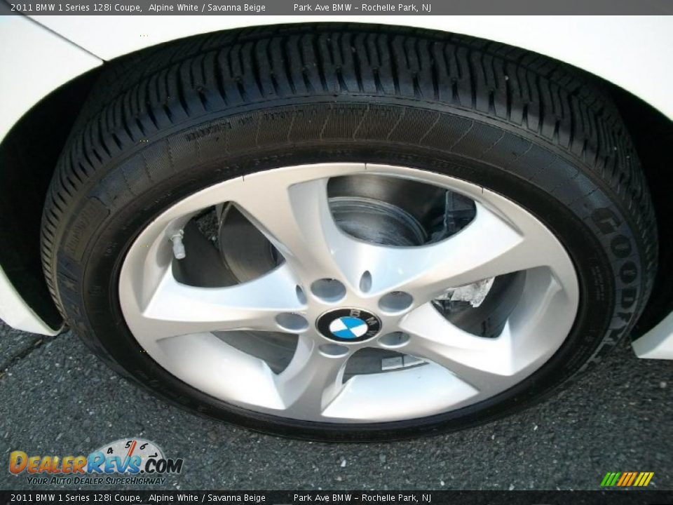 2011 BMW 1 Series 128i Coupe Alpine White / Savanna Beige Photo #31