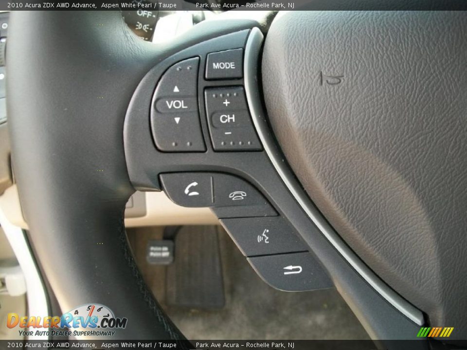 Controls of 2010 Acura ZDX AWD Advance Photo #15