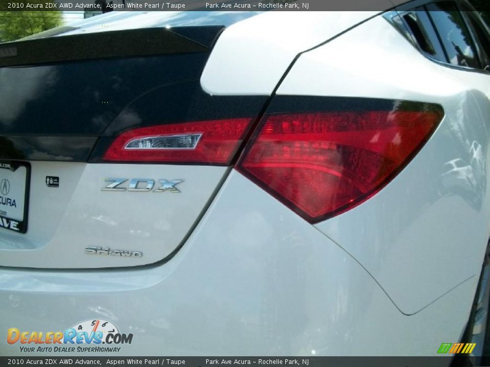 2010 Acura ZDX AWD Advance Aspen White Pearl / Taupe Photo #23