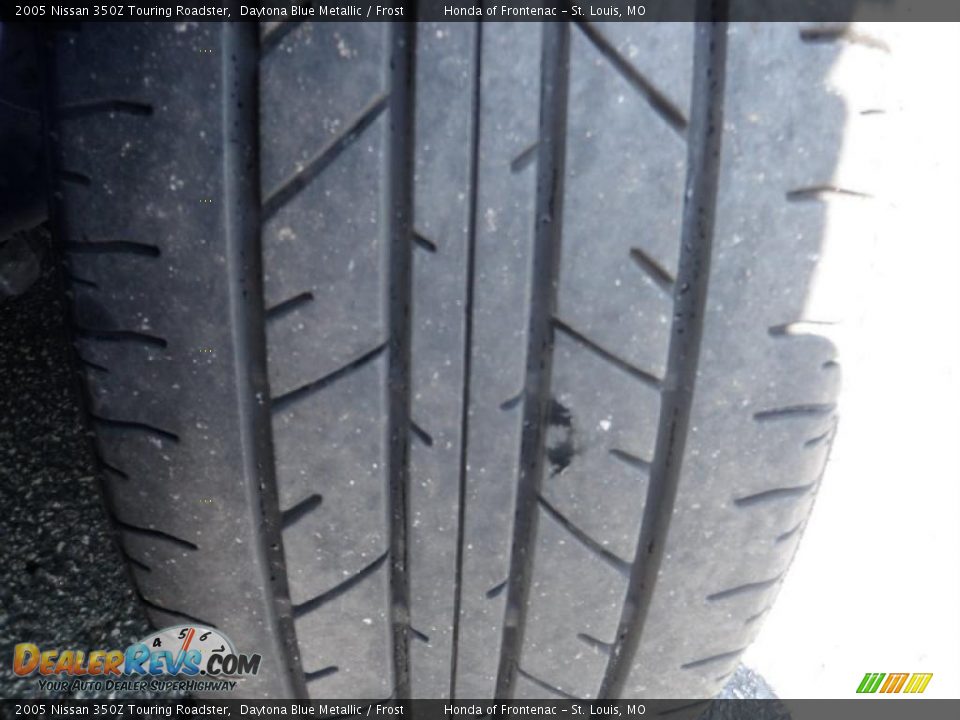 2005 Nissan 350Z Touring Roadster Daytona Blue Metallic / Frost Photo #10