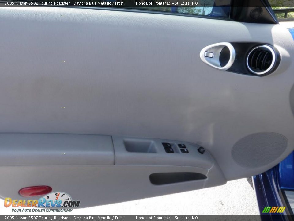 2005 Nissan 350Z Touring Roadster Daytona Blue Metallic / Frost Photo #13