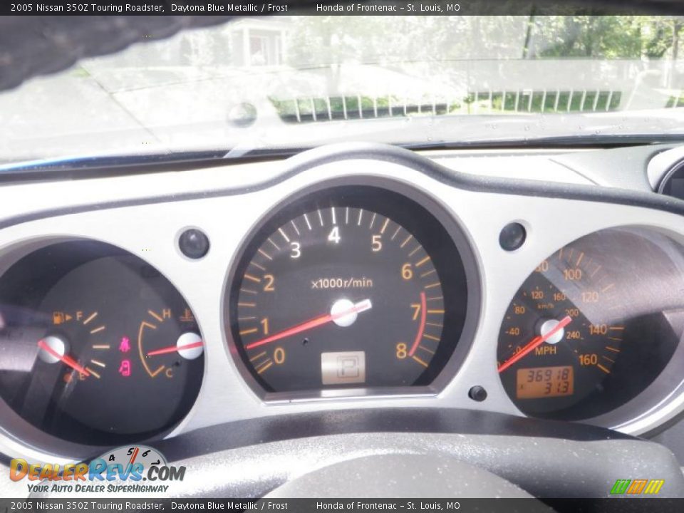 2005 Nissan 350Z Touring Roadster Daytona Blue Metallic / Frost Photo #18