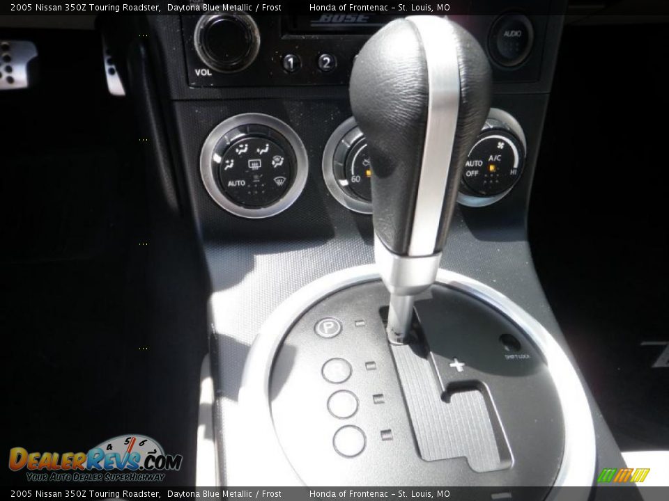 2005 Nissan 350Z Touring Roadster Daytona Blue Metallic / Frost Photo #22