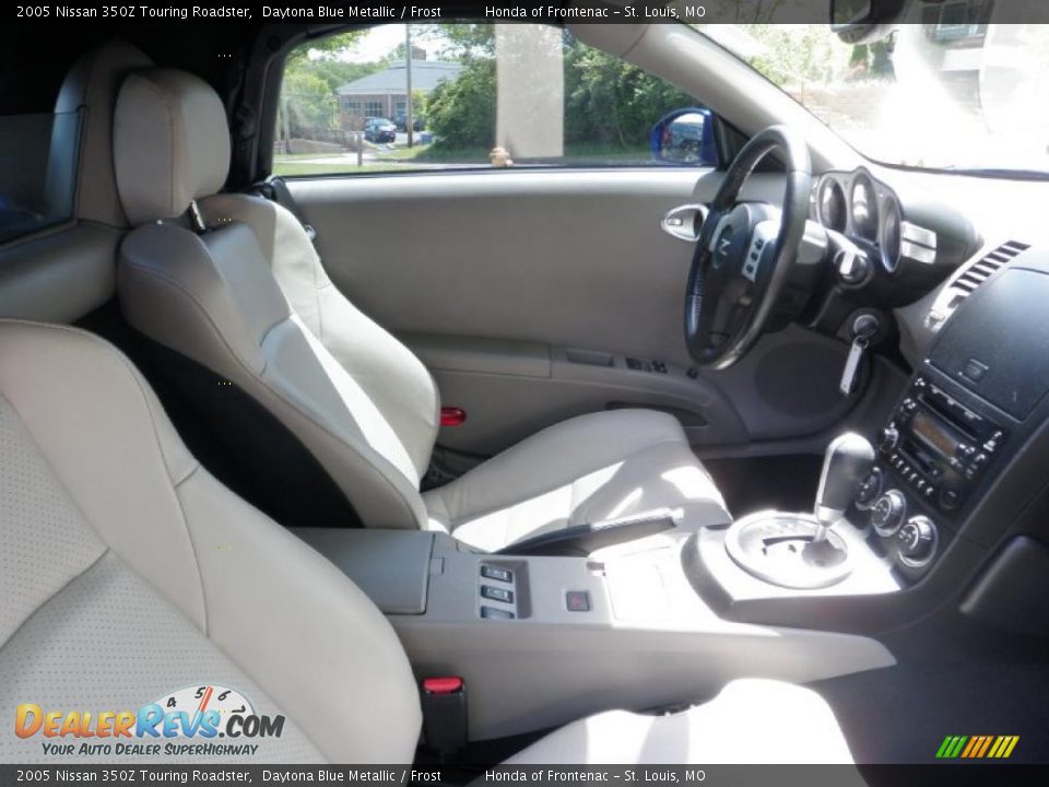 2005 Nissan 350Z Touring Roadster Daytona Blue Metallic / Frost Photo #28