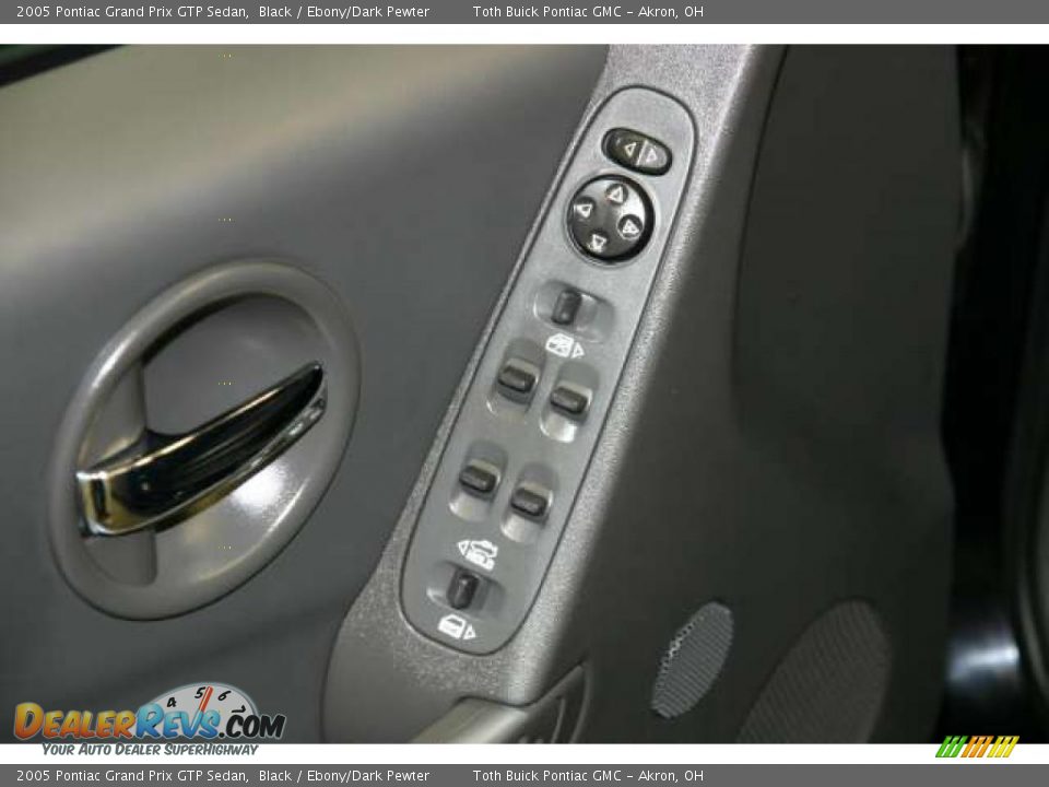 2005 Pontiac Grand Prix GTP Sedan Black / Ebony/Dark Pewter Photo #7