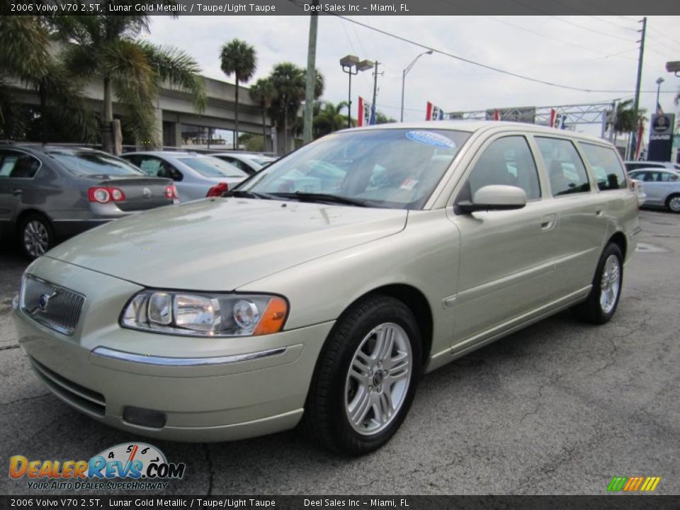 2006 Volvo V70 2.5T Lunar Gold Metallic / Taupe/Light Taupe Photo #1