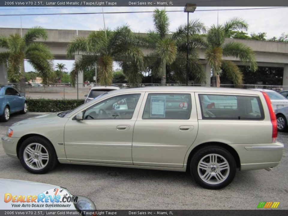 2006 Volvo V70 2.5T Lunar Gold Metallic / Taupe/Light Taupe Photo #2