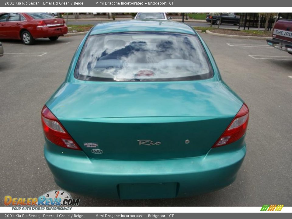 2001 Kia Rio Sedan Emerald Green / Beige Photo #5