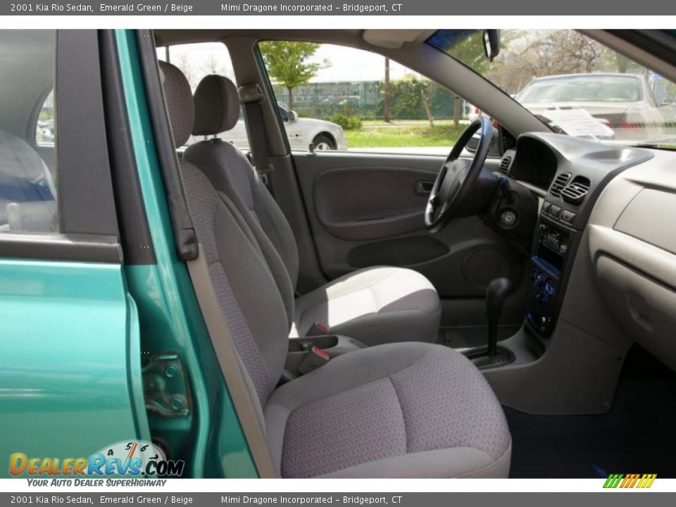 2001 Kia Rio Sedan Emerald Green / Beige Photo #13