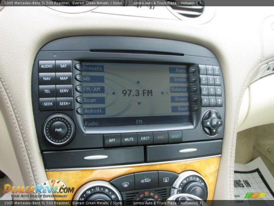 Controls of 2005 Mercedes-Benz SL 500 Roadster Photo #19