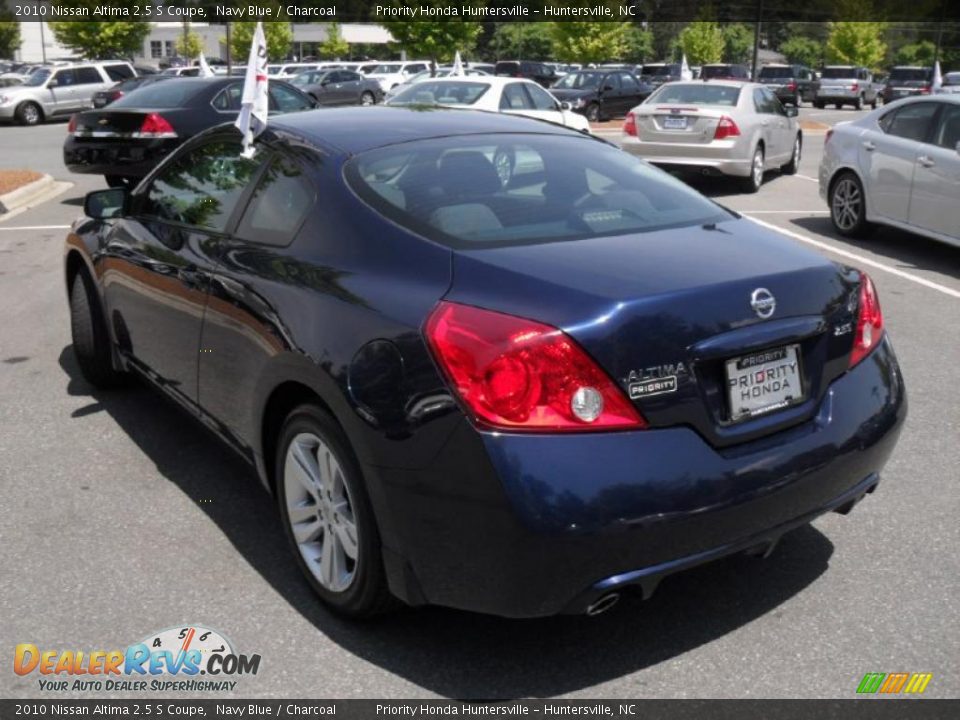 2010 Nissan Altima 2.5 S Coupe Navy Blue / Charcoal Photo #2