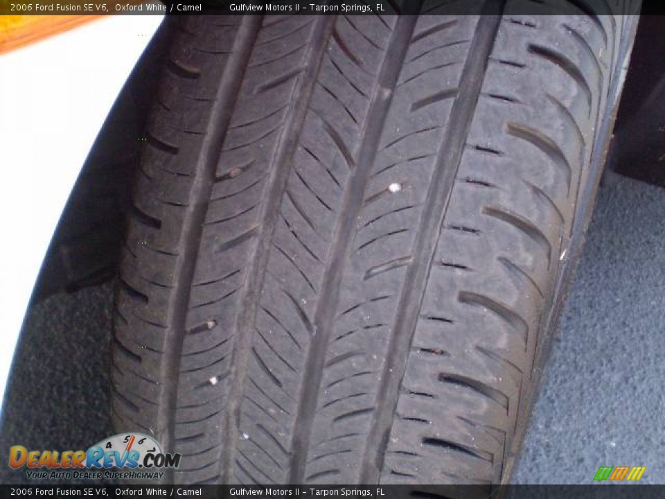 2006 Ford Fusion SE V6 Oxford White / Camel Photo #10