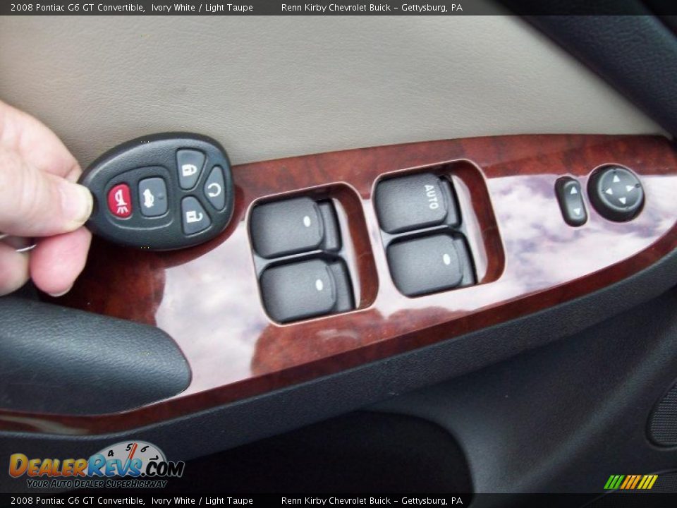 Controls of 2008 Pontiac G6 GT Convertible Photo #6