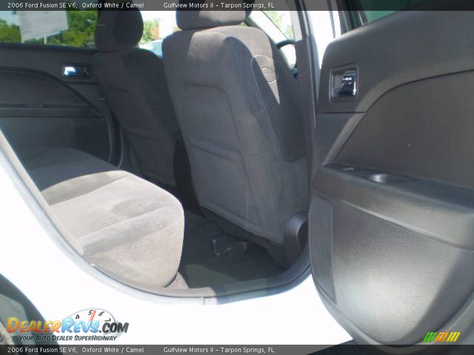 2006 Ford Fusion SE V6 Oxford White / Camel Photo #19