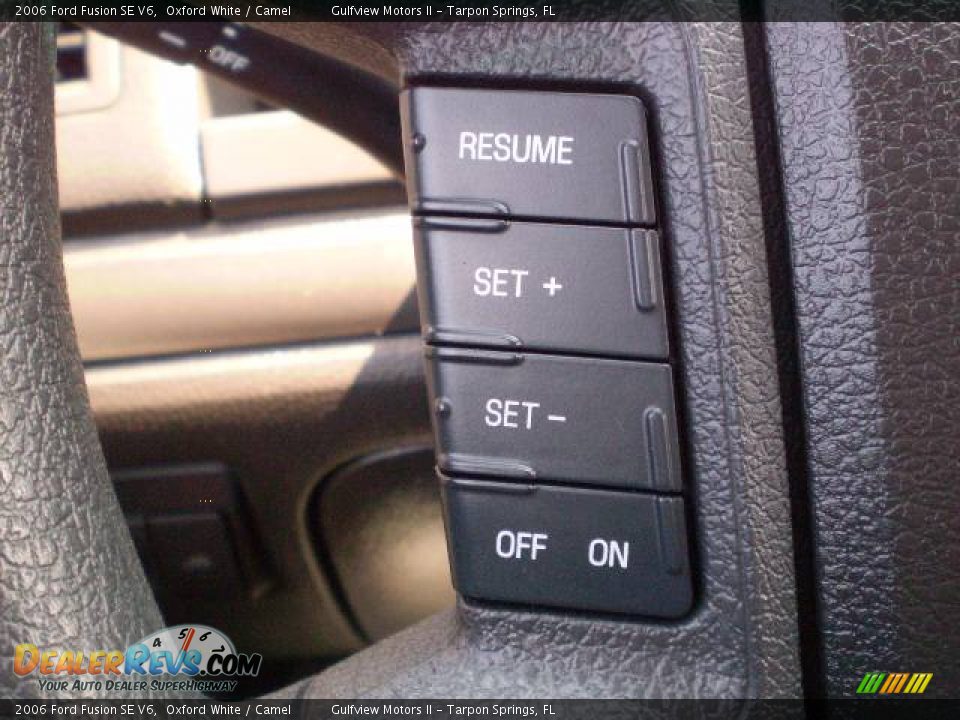 2006 Ford Fusion SE V6 Oxford White / Camel Photo #24