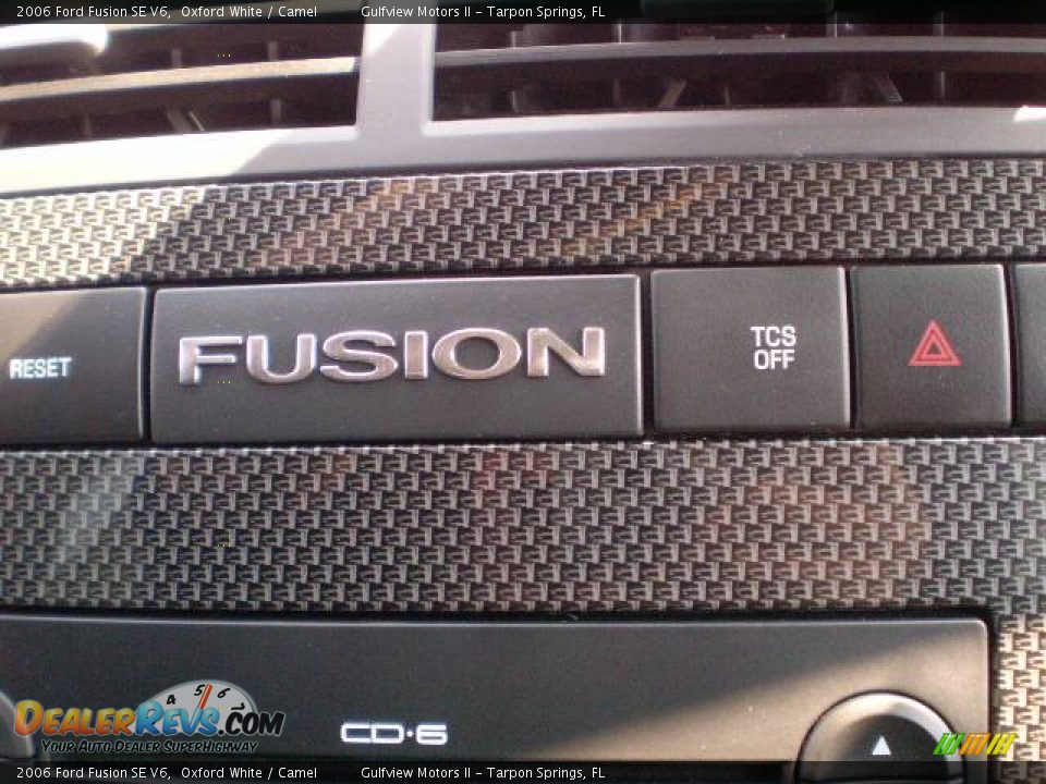 2006 Ford Fusion SE V6 Oxford White / Camel Photo #26