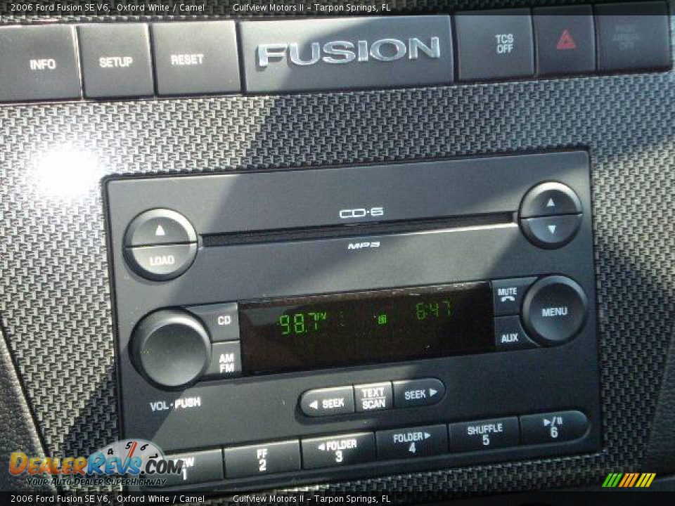 2006 Ford Fusion SE V6 Oxford White / Camel Photo #27
