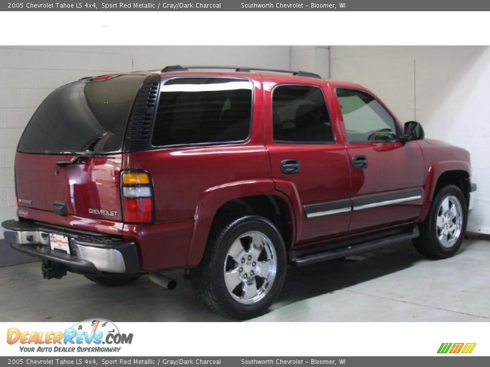 2005 Chevrolet Tahoe LS 4x4 Sport Red Metallic / Gray/Dark Charcoal Photo #2