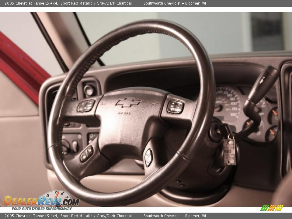 2005 Chevrolet Tahoe LS 4x4 Sport Red Metallic / Gray/Dark Charcoal Photo #10