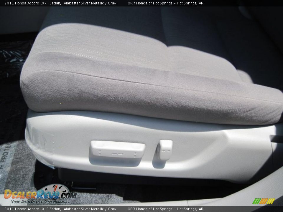 2011 Honda Accord LX-P Sedan Alabaster Silver Metallic / Gray Photo #11