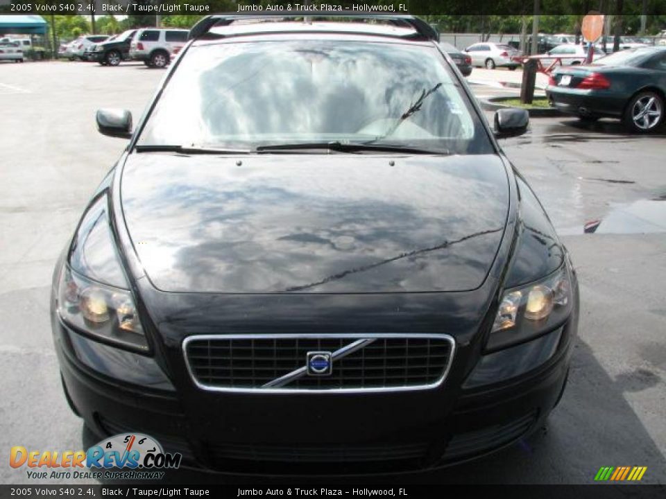 2005 Volvo S40 2.4i Black / Taupe/Light Taupe Photo #3