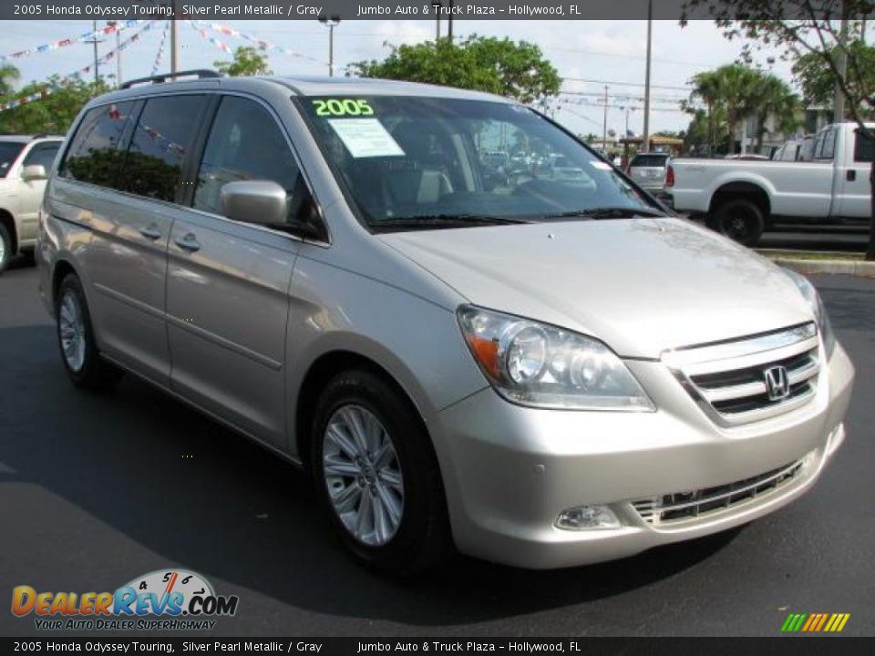 2005 Honda Odyssey Touring Silver Pearl Metallic / Gray Photo #1