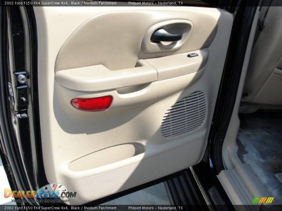 2002 Ford F150 FX4 SuperCrew 4x4 Black / Medium Parchment Photo #30