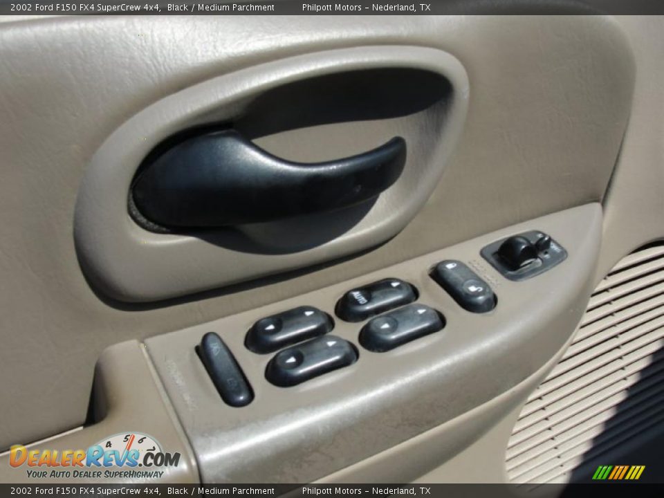 2002 Ford F150 FX4 SuperCrew 4x4 Black / Medium Parchment Photo #33