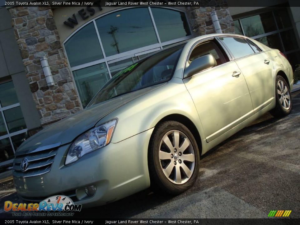 2005 Toyota Avalon XLS Silver Pine Mica / Ivory Photo #2