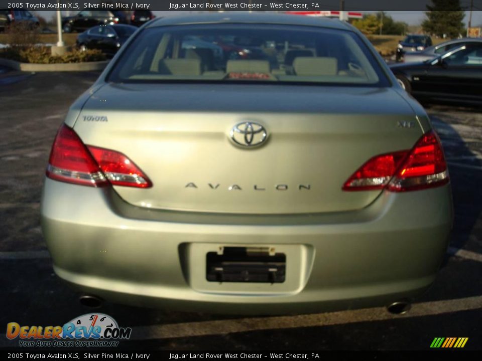 2005 Toyota Avalon XLS Silver Pine Mica / Ivory Photo #7