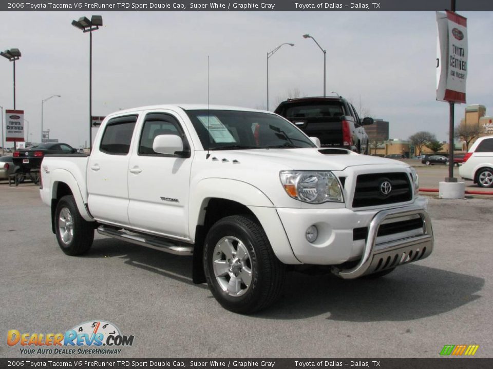 2006 Toyota Tacoma V6 PreRunner TRD Sport Double Cab Super White / Graphite Gray Photo #4