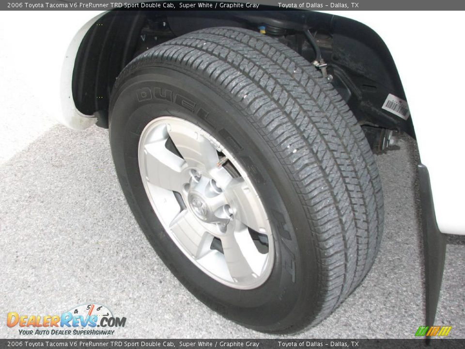 2006 Toyota Tacoma V6 PreRunner TRD Sport Double Cab Super White / Graphite Gray Photo #13