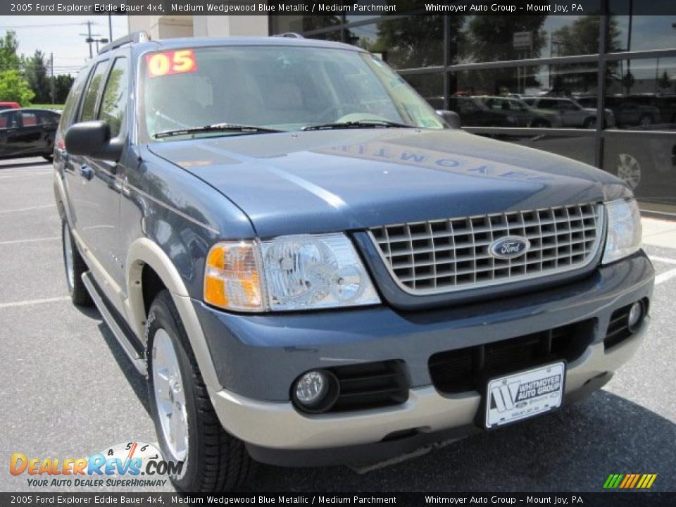 2005 Ford Explorer Eddie Bauer 4x4 Medium Wedgewood Blue Metallic / Medium Parchment Photo #2