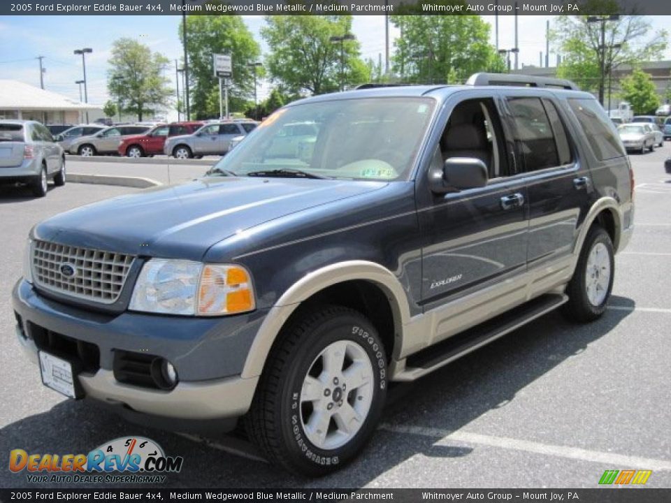 2005 Ford Explorer Eddie Bauer 4x4 Medium Wedgewood Blue Metallic / Medium Parchment Photo #3