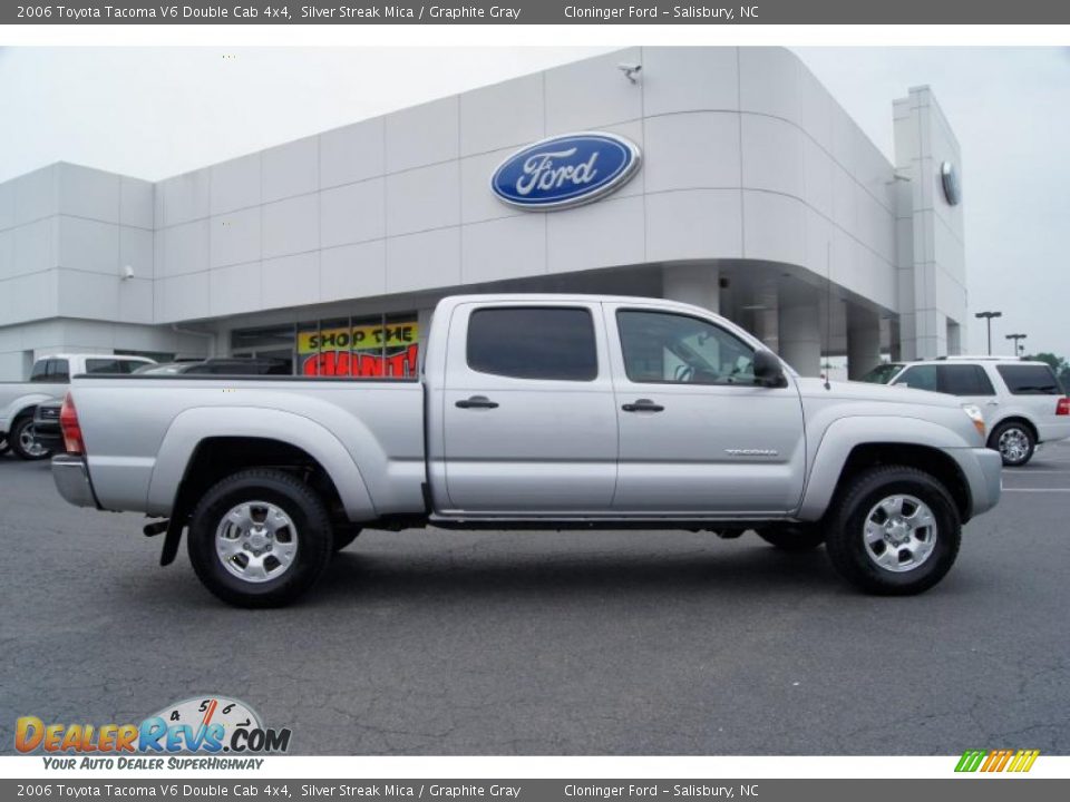 2006 Toyota Tacoma V6 Double Cab 4x4 Silver Streak Mica / Graphite Gray Photo #2