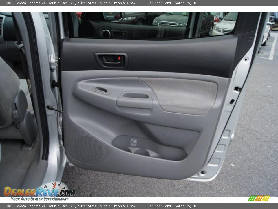 Door Panel of 2006 Toyota Tacoma V6 Double Cab 4x4 Photo #11