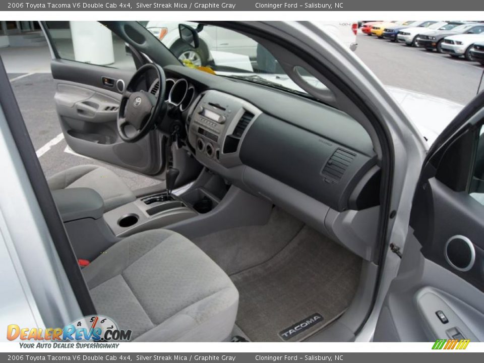 Graphite Gray Interior - 2006 Toyota Tacoma V6 Double Cab 4x4 Photo #14