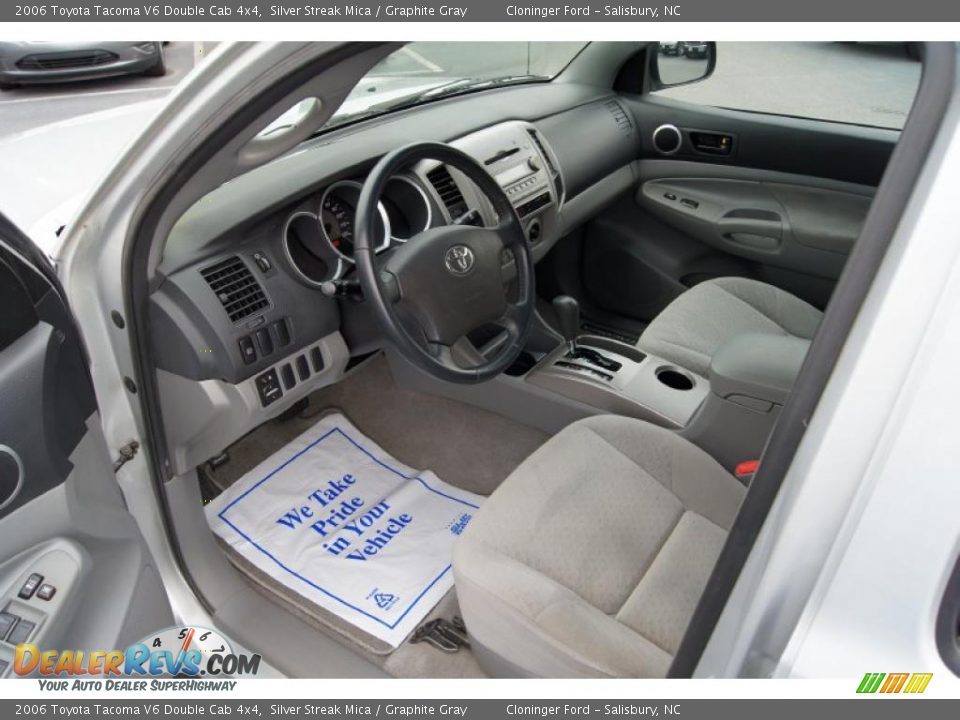 Graphite Gray Interior - 2006 Toyota Tacoma V6 Double Cab 4x4 Photo #26